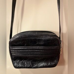 Sharif Vintage sleek black leather crossbody